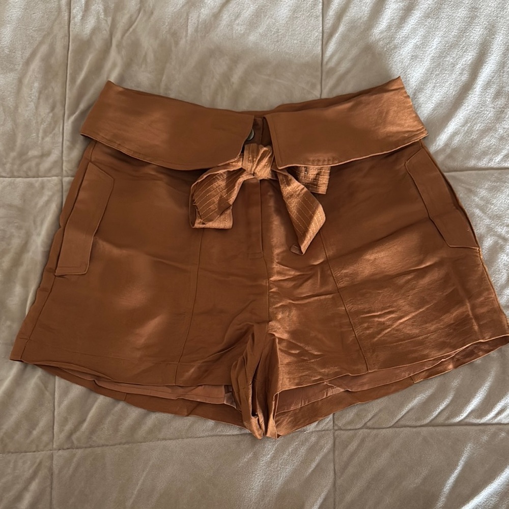 ASTR kenia tie waist shorts
